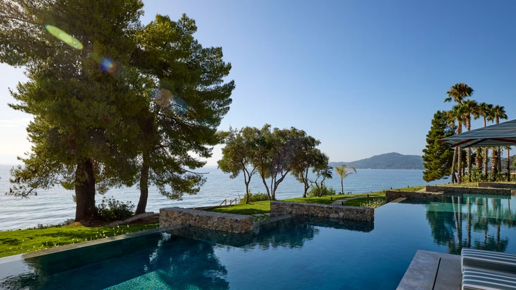 Avali, Mar-Bella Collection