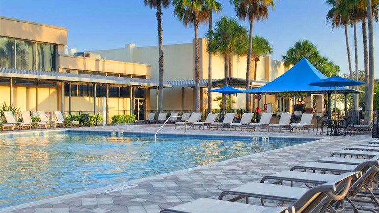 DoubleTree by Hilton Hotel at the Entrance to Universal Orlando