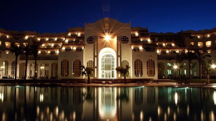 Royal Lagoons Resort & Aqua Park