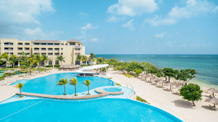 Iberostar Waves Rose Hall Beach