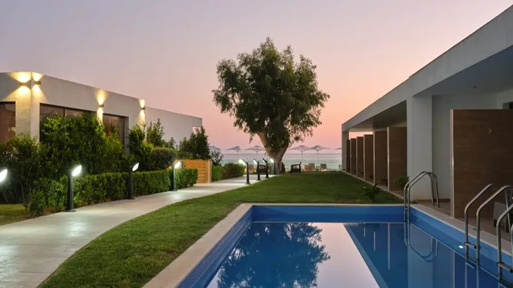 Cavo Orient Beach Hotel