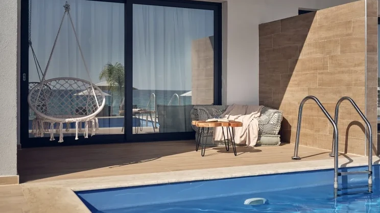 Cavo Orient Beach Hotel