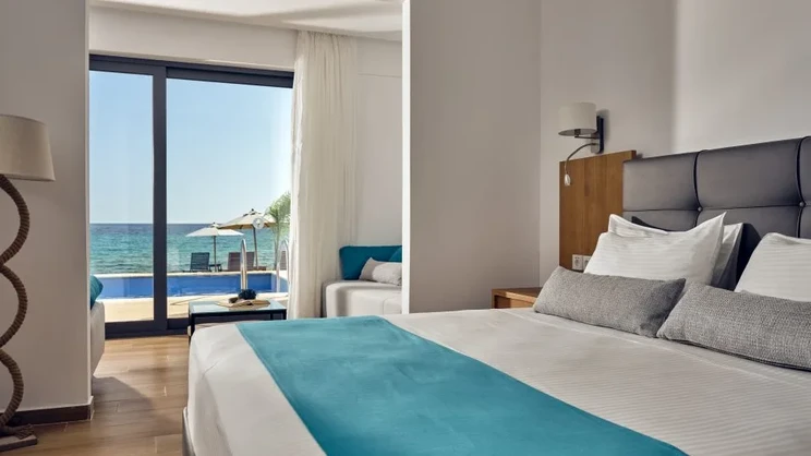 SeaSide Suite with Private Pool