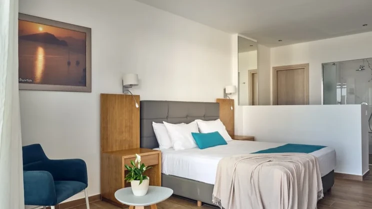 Cavo Orient Beach Hotel