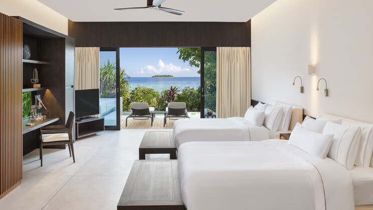 Family Beach Villa - Pool