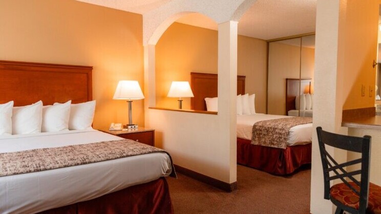 Mardi Gras Hotel and Casino