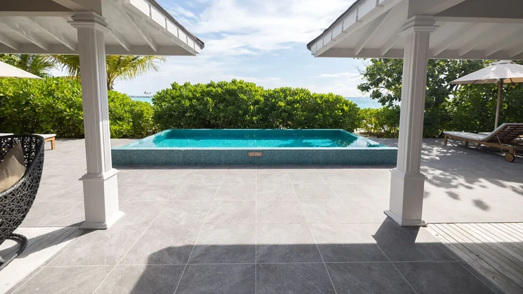 The Standard, Huruvalhi Maldives