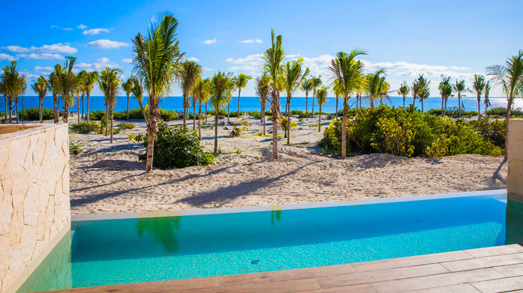 Majestic Elegance Costa Mujeres