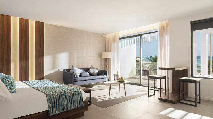  Elegance Club Jr. Suite with Jacuzzi - +18