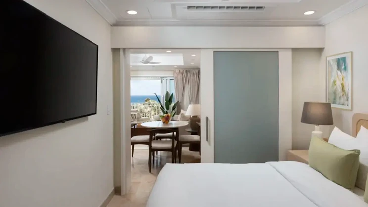 Junior Contemporary Suite