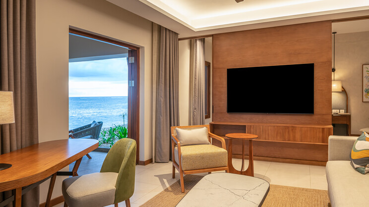 Beachfront Junior Suite