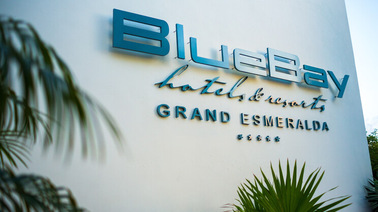 BlueBay Grand Esmeralda