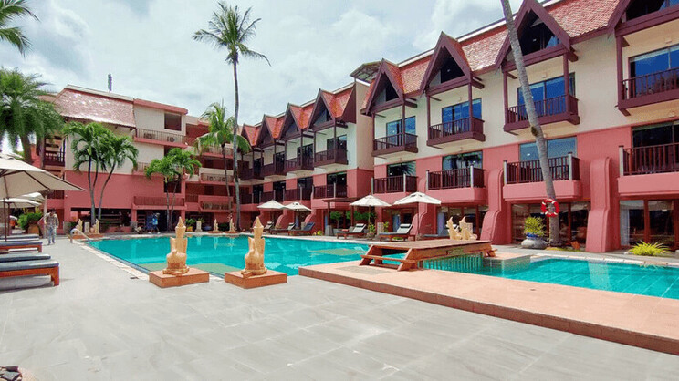 Seaview Patong Hotel