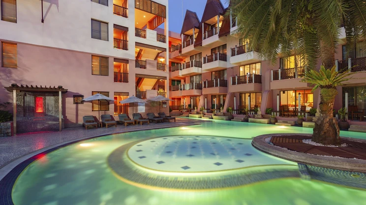 Seaview Patong Hotel