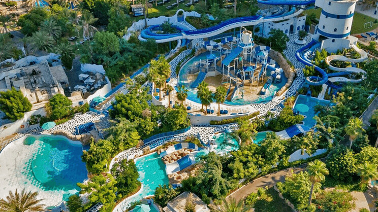 Le Meridien Mina Seyahi Beach Resort & Waterpark