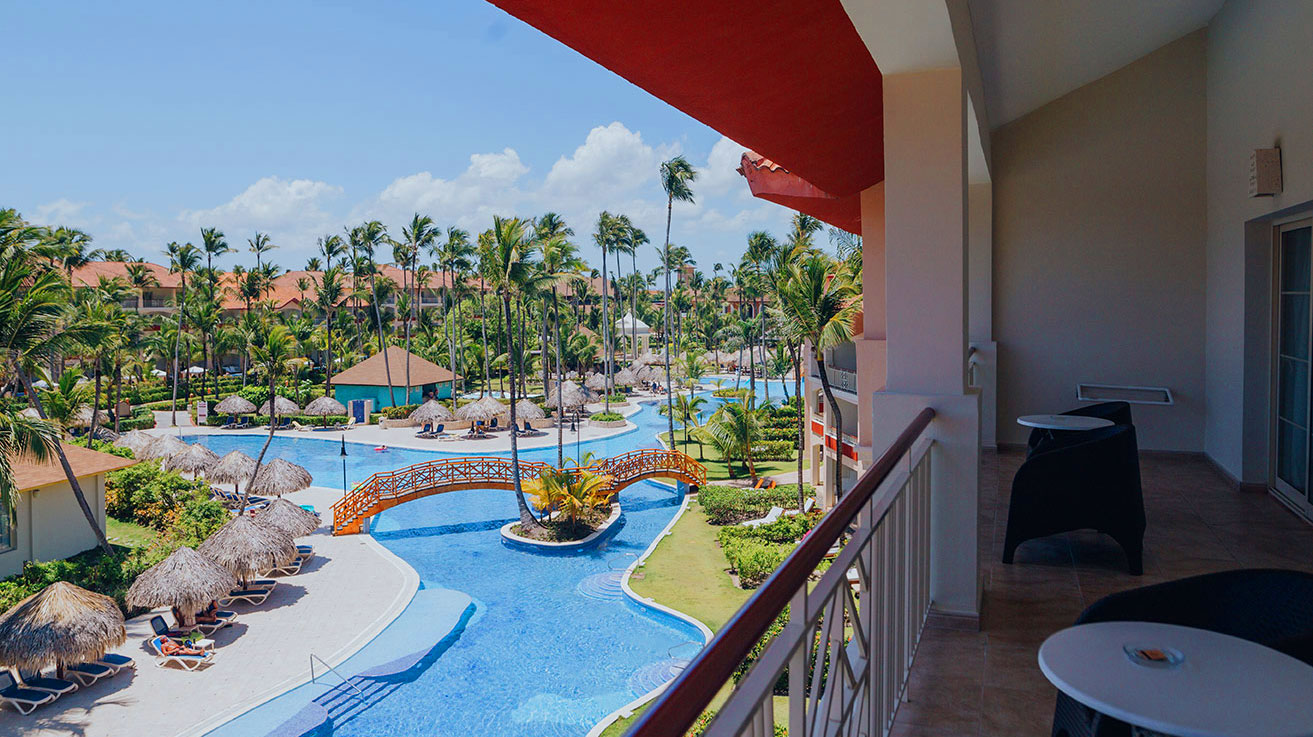 One Bedroom Suite with Jacuzzi