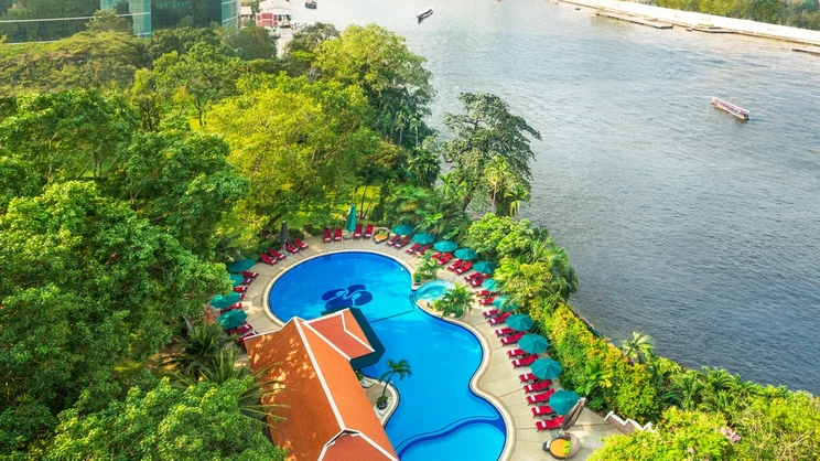 Royal Orchid Sheraton Hotel and Towers