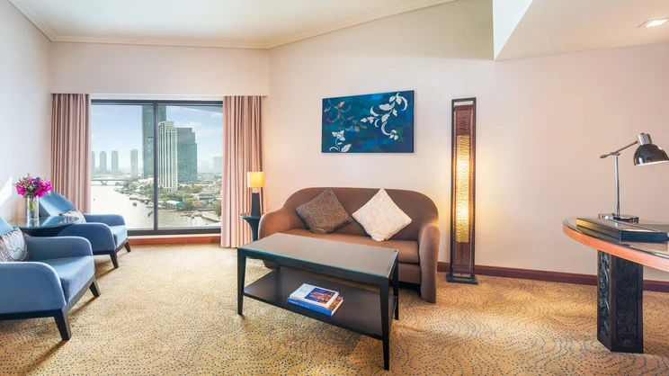 Junior Riverview Suite