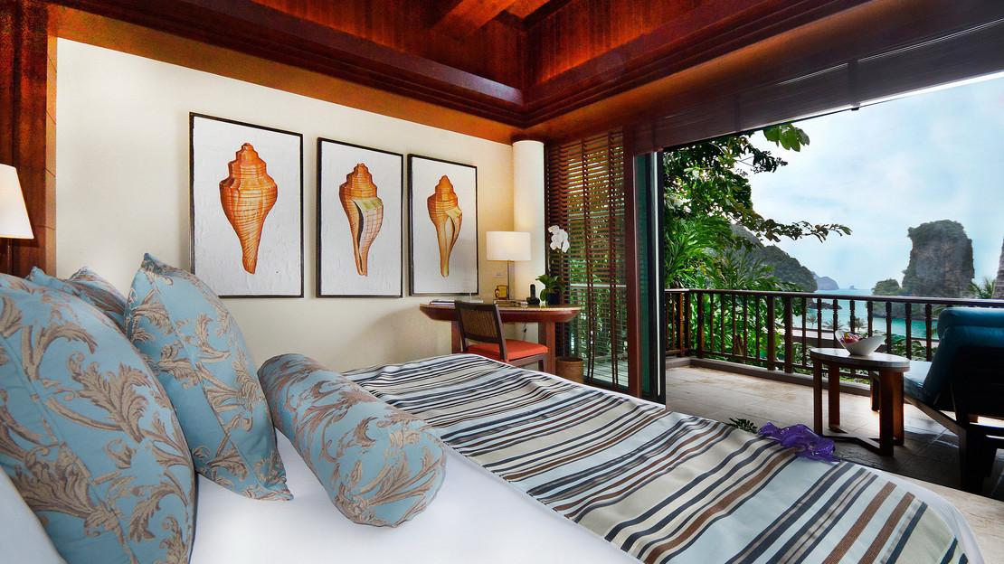 One Bedroom Ocean Facing Villa with Pool 