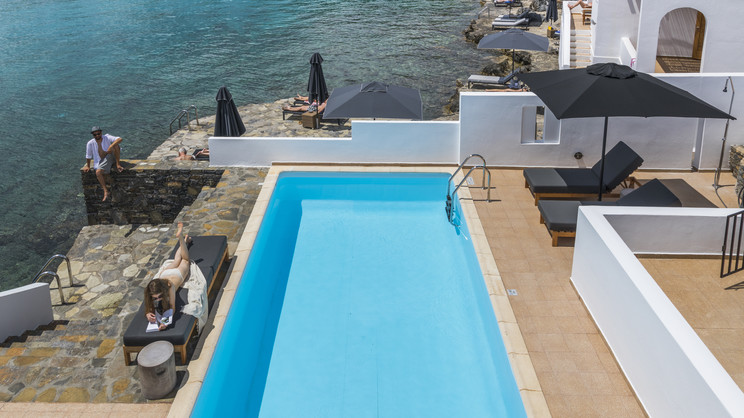 Minos Beach Art Hotel