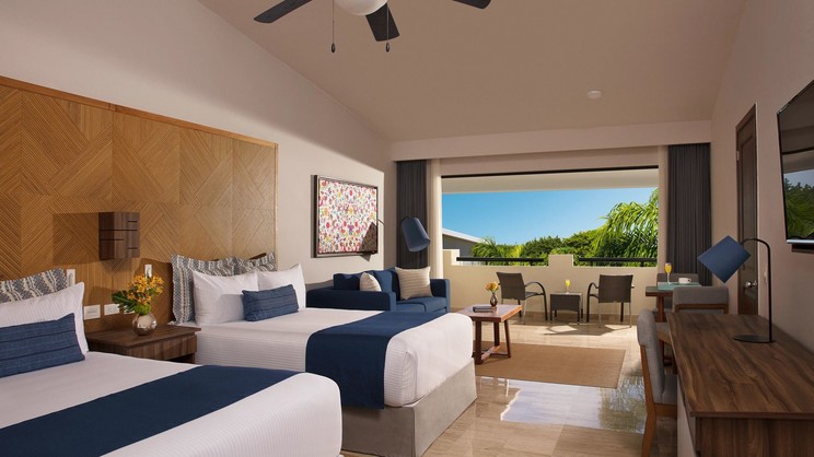 Preferred Club Family Junior Suite Tropical View