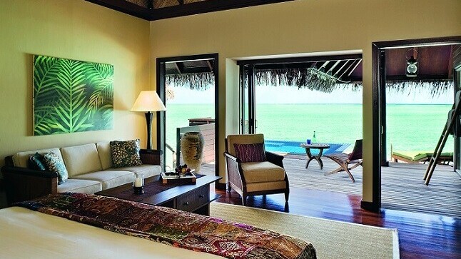 One Bedroom Ocean Suite with Pool