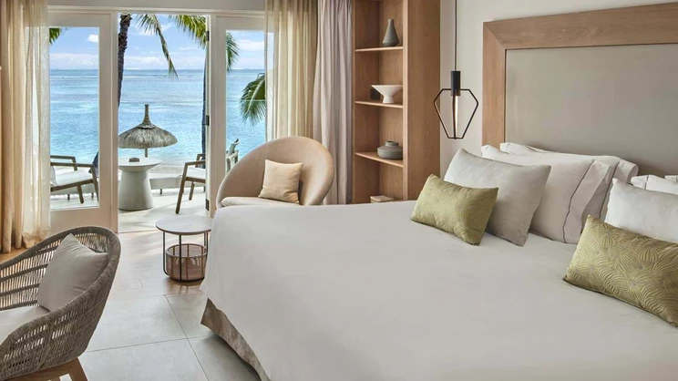 Deluxe Beach Front Room 