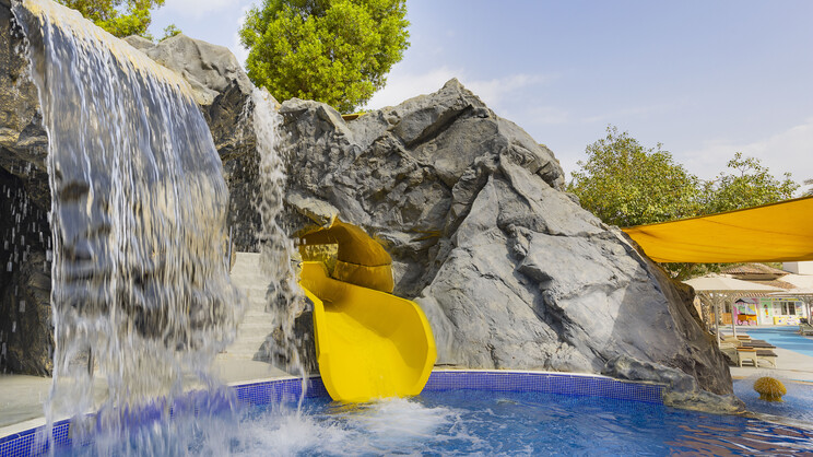 Al Habtoor Grand Resort, Autograph Collection