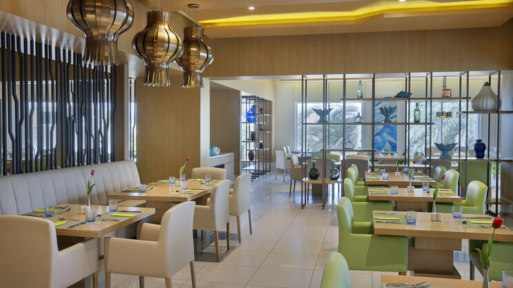 Al Habtoor Grand Resort, Autograph Collection