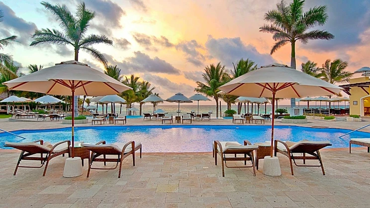 Royal Hideaway Playacar