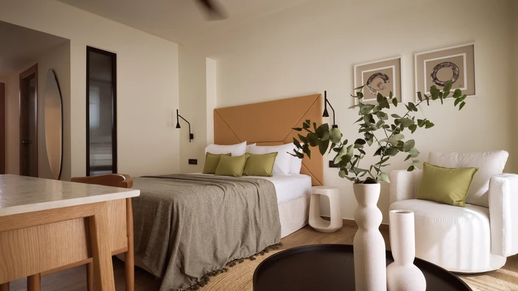 Deluxe Family Room
