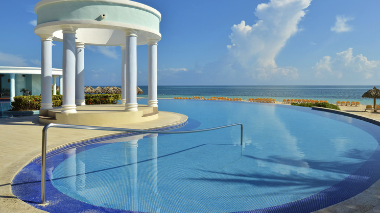 Iberostar Selection Rose Hall Suites