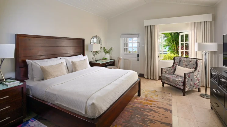  Beachfront Club Level Walkout Room