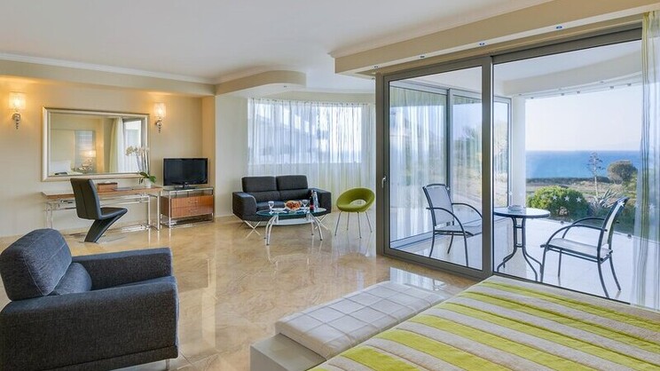 Executive Suite Rooms Sea View 