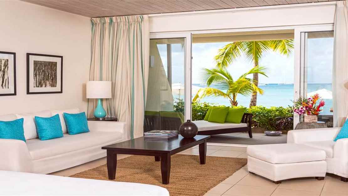  Beach Terrace Suites