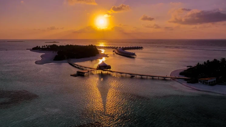 Cinnamon Hakuraa Huraa Maldives