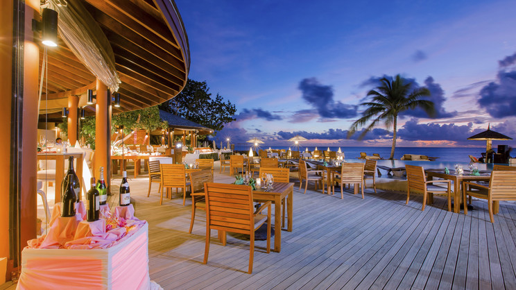 Centara Ras Fushi Resort & Spa Maldives