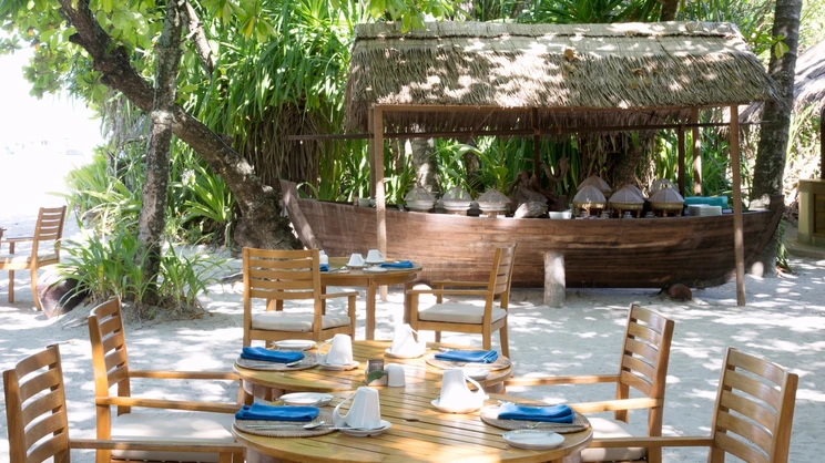 Coco Palm Resort, Dhuni Kolhu