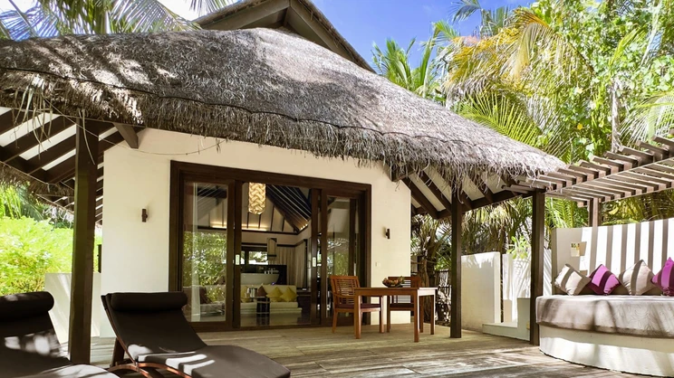 Grand Premier Beach Villa with Pool 