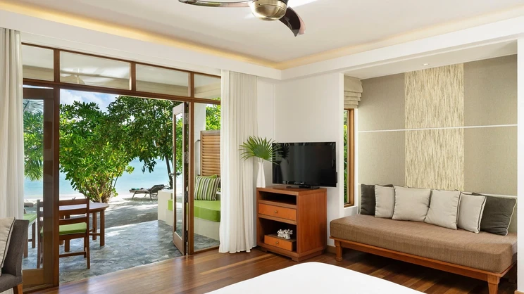 Beachfront Deluxe Bungalow