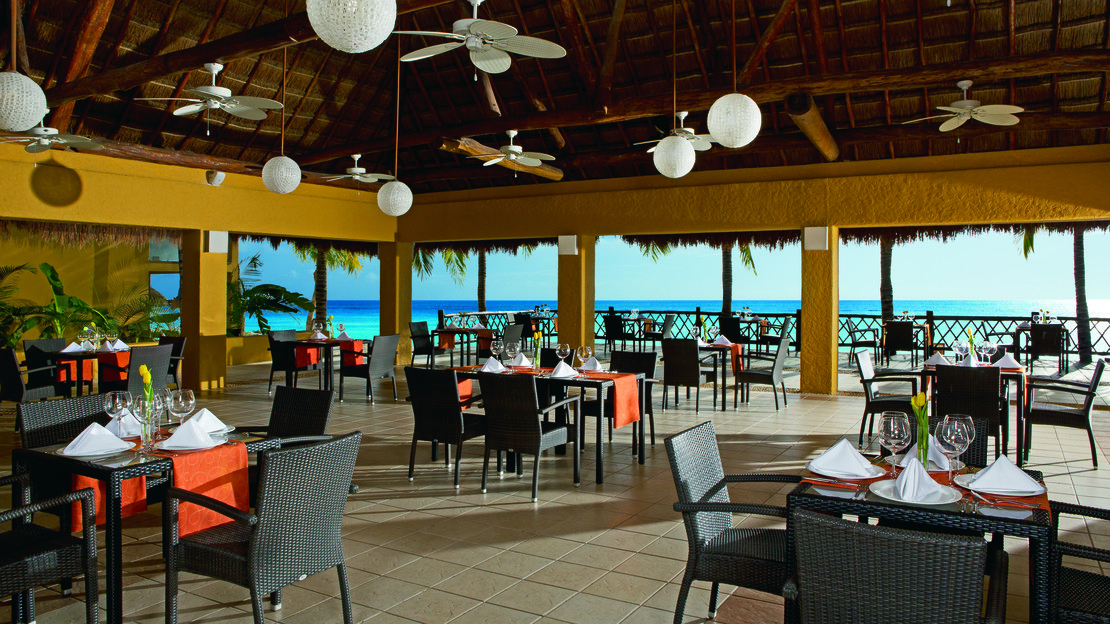 Secrets Aura Cozumel