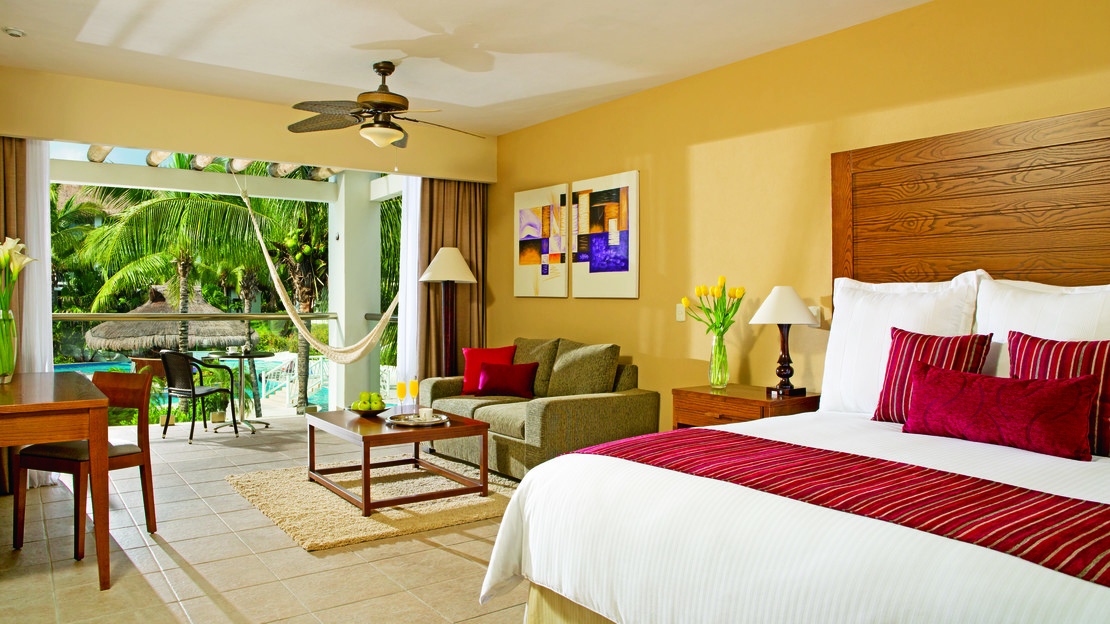 Junior Suite Pool View