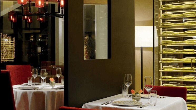 The Ritz-Carlton Abu Dhabi, Grand Canal