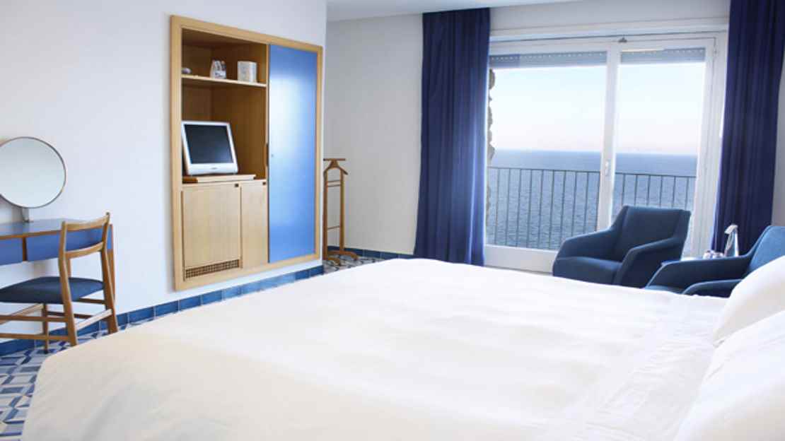  Superior Sea View Room