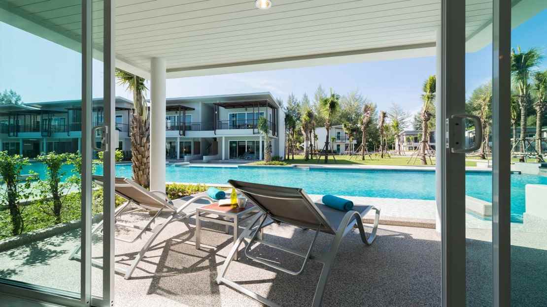 Waters Wing - Waters Pool Access