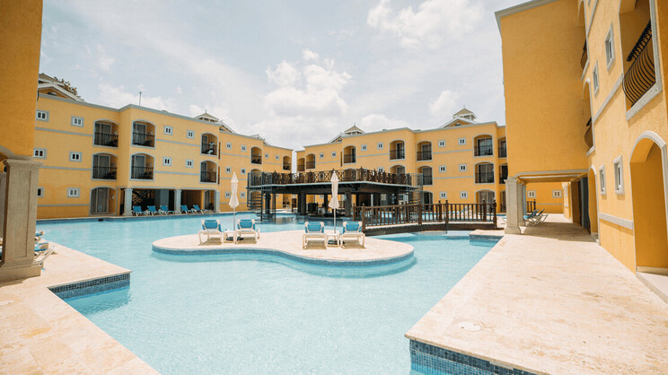 Jewel Paradise Cove Adult Beach Resort & Spa