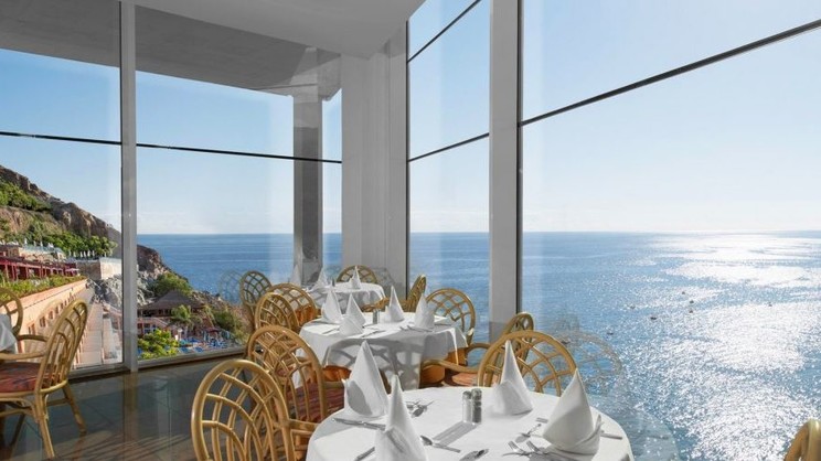 Mogan Princess and Beach Club