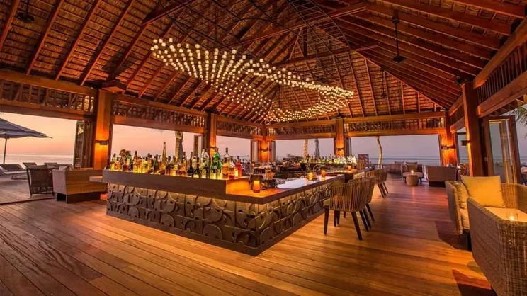 Hurawalhi Maldives Resort