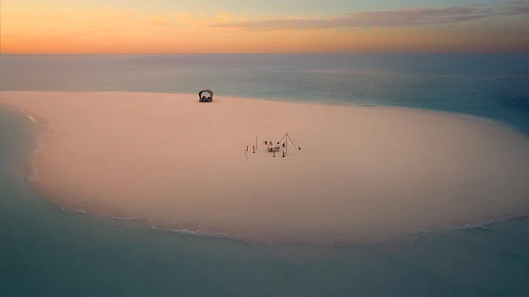 Hurawalhi Maldives Resort