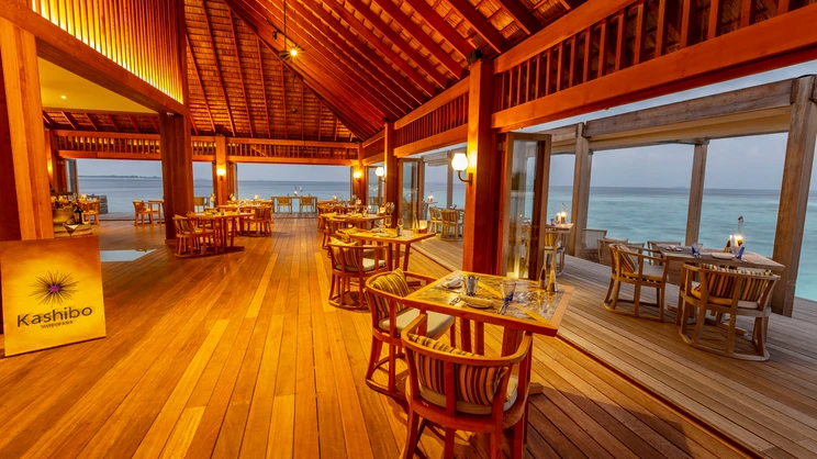 Hurawalhi Maldives Resort